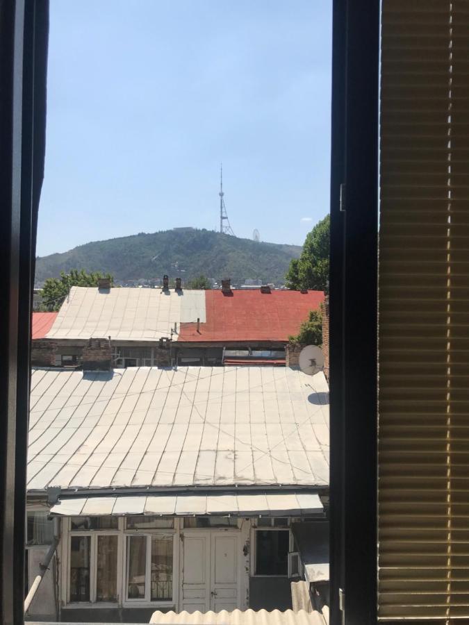 D And D Hotel Tbilisi Bagian luar foto