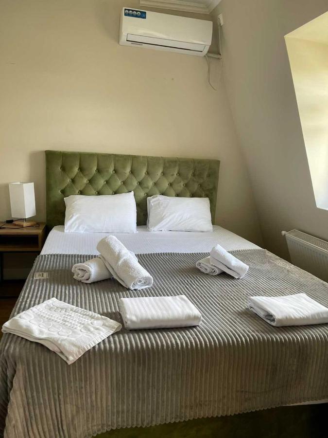 D And D Hotel Tbilisi Bagian luar foto